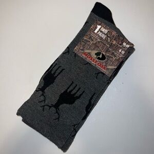 Mossy Oak Men's Charcoal Socks with Black Deer Pattern